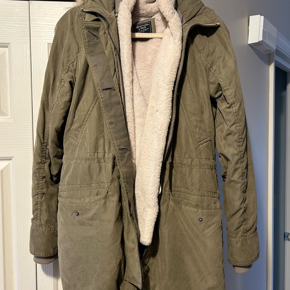 Abercrombie & Fitch Cream Faux Fur Hooded Lined Parka Coat